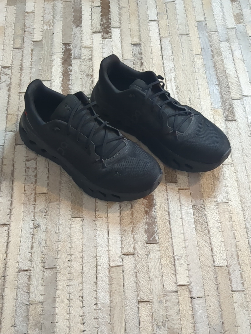 On Cloudtilt Women's 10.5 Sneakers Eclipse All Black Sneakers
